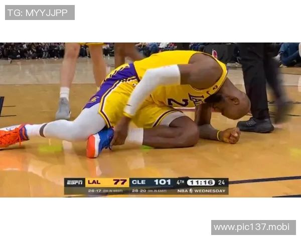 湖人30分溃败骑士！詹姆斯11分6失误成最差，东契奇29分独木难支